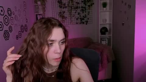 Snapshot of florence_barker chatting on 05/07/26, 11:26 florence_barker online show from 05/07/26, 11:26