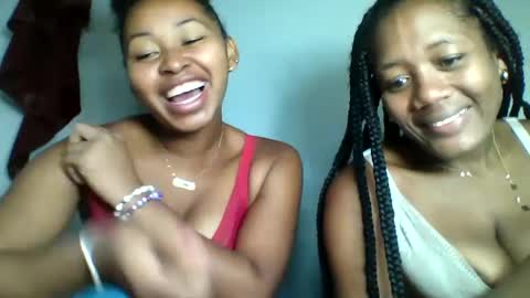 florencia011 online show from 02/22/25, 08:18