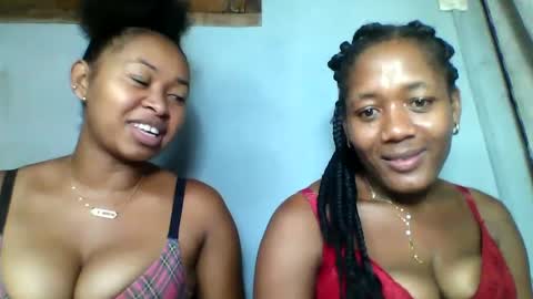 florencia011 online show from 02/23/25, 11:04