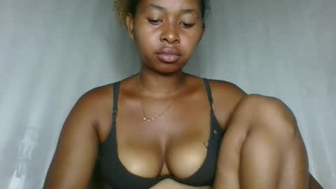 Snapshot of florencia011 chatting on 01/07/26, 05:43 florencia011 online show from 01/07/26, 05:43