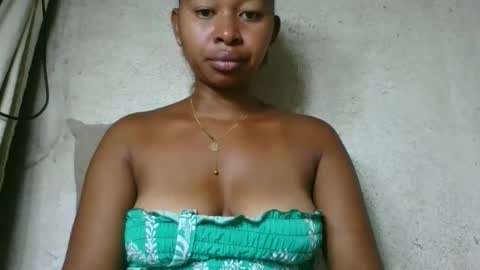 Snapshot of florencia011 chatting on 03/05/26, 11:01 florencia011 online show from 03/05/26, 11:01