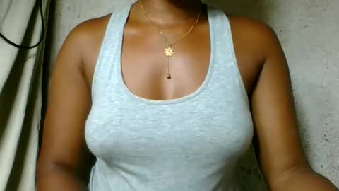 Snapshot of florencia011 chatting on 03/13/26, 04:46 florencia011 online show from 03/13/26, 04:46