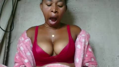 Snapshot of florencia011 chatting on 03/15/26, 12:27 florencia011 online show from 03/15/26, 12:27