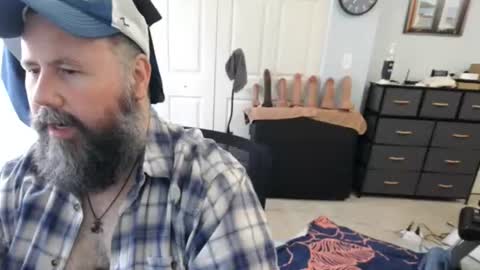 Snapshot of floridabearx chatting on 07/18/26, 10:46 FloridaBear online show from 07/18/26, 10:46