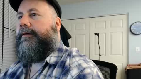 Snapshot of floridabearx chatting on 08/08/26, 12:46 FloridaBear online show from 08/08/26, 12:46