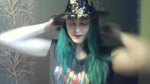 Ambika 3 online show from 10/31/25, 09:43