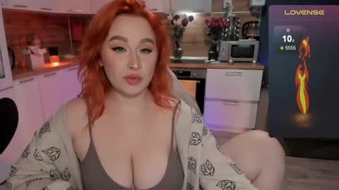 Snapshot of flower_camellia chatting on 12/17/24, 12:23 Camelia online show from 12/17/24, 12:23