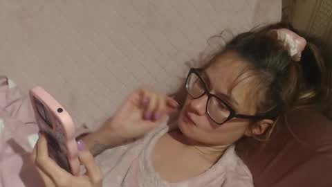 say meow and send tip  online show from 10/29/25, 07:15