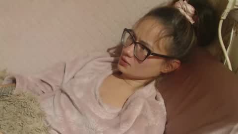 say meow and send tip  online show from 10/30/25, 05:35