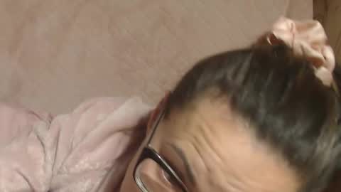 say meow and send tip  online show from 11/27/25, 09:00