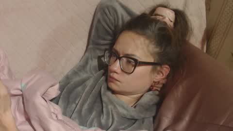 say meow and send tip  online show from 11/28/25, 12:46