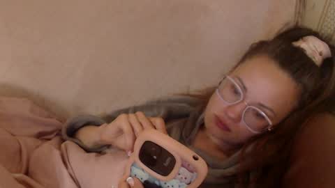 say meow and send tip  online show from 05/01/26, 06:01