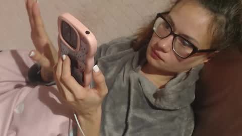 say meow and send tip  online show from 11/05/25, 02:11