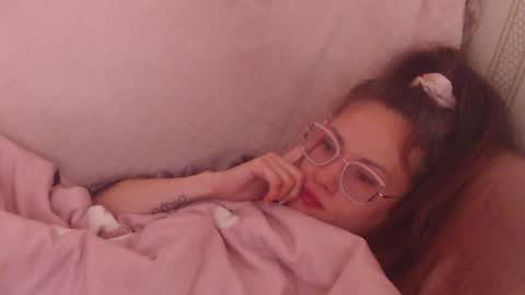 say meow and send tip  online show from 04/30/26, 07:25