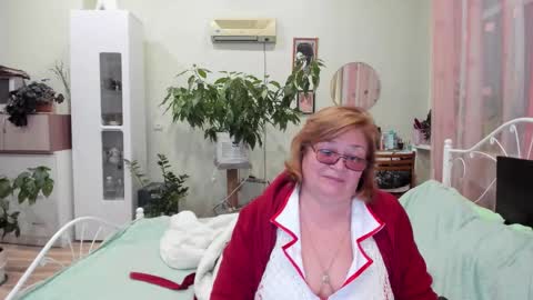 Flowerlower online show from 09/27/25, 08:14