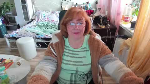 Snapshot of flowerlover8 chatting on 05/31/26, 08:43 Flowerlower online show from 05/31/26, 08:43