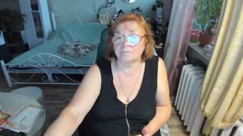 Snapshot of flowerlover8 chatting on 07/03/26, 06:36 Flowerlower online show from 07/03/26, 06:36
