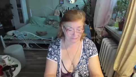 Snapshot of flowerlover8 chatting on 08/02/26, 03:16 Flowerlower online show from 08/02/26, 03:16