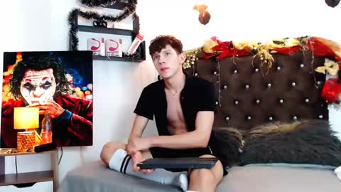 flowers109 online show from 12/07/24, 08:49