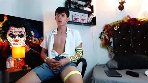 flowers109 online show from 12/09/24, 11:03