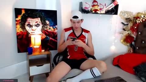 flowers109 online show from 12/24/24, 08:38