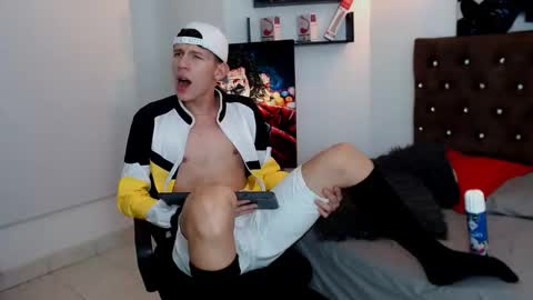 flowers109 online show from 01/10/25, 12:59