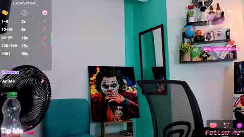 flowers109 online show from 11/25/25, 10:54