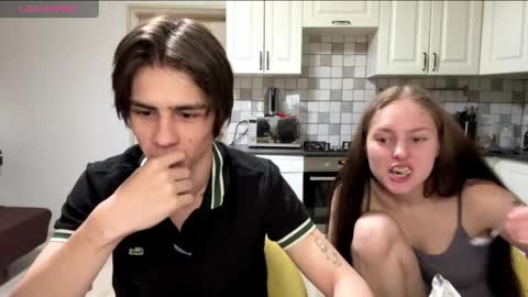 Snapshot of flowerscouple chatting on 03/24/26, 10:04 flowerscouple online show from 03/24/26, 10:04