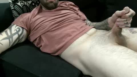 Snapshot of fluffy2323 chatting on 03/24/26, 03:06 fluffy2323 online show from 03/24/26, 03:06