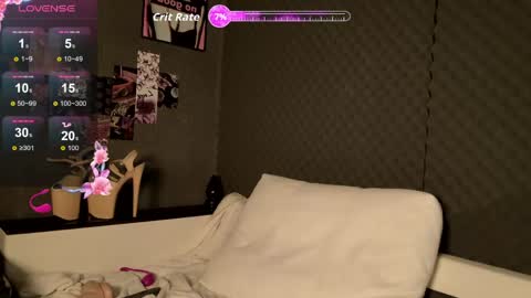 fluffy_cloude online show from 03/08/26, 01:58