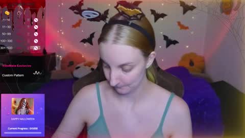 Agatha online show from 10/31/25, 12:06