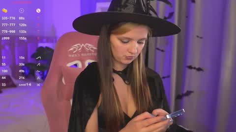 LilLisa online show from 10/24/25, 04:14