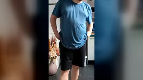 fluffybutt_ online show from 06/17/26, 05:47