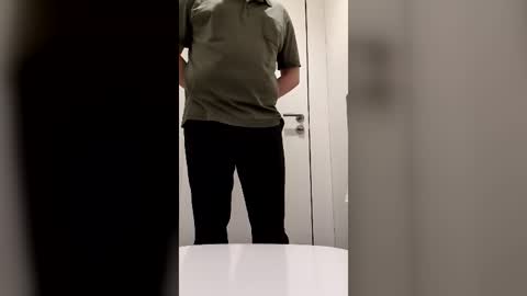 fluffybutt_ online show from 06/19/26, 08:29