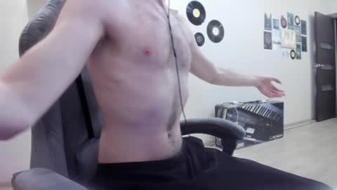 Snapshot of fluffycat_ chatting on 02/08/25, 10:50 fluffycat online show from 02/08/25, 10:50