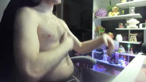 Snapshot of fluffycat_ chatting on 11/24/25, 04:56 fluffycat online show from 11/24/25, 04:56