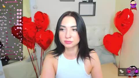 Lina online show from 02/18/25, 11:19