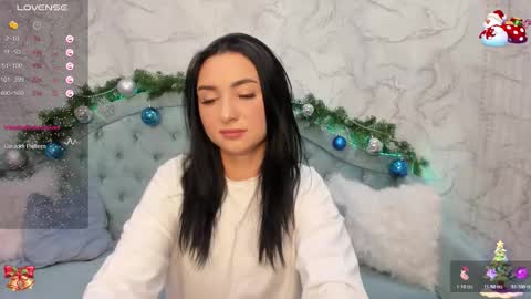 Lina online show from 12/21/25, 12:29