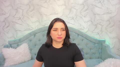 Lina online show from 04/24/26, 12:35