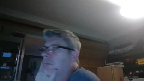 Snapshot of fluidconscience chatting on 01/05/25, 01:03 FluidConscience online show from 01/05/25, 01:03