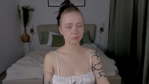 fly_dragon_fly online show from 05/07/26, 01:05