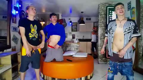 flyckers online show from 12/23/24, 12:46