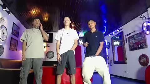 Snapshot of flyckers chatting on 03/01/26, 07:27 flyckers online show from 03/01/26, 07:27