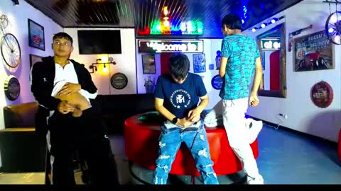 Snapshot of flyckers chatting on 04/04/26, 12:13 flyckers online show from 04/04/26, 12:13