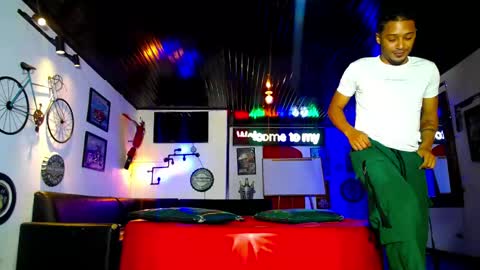 flyckers online show from 05/12/26, 02:36