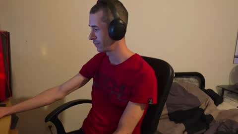 flyhigh92 online show from 04/12/26, 11:54