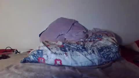 flylen online show from 03/04/25, 05:11