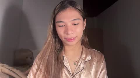 Snapshot of foeheart chatting on 02/18/26, 04:52 Foe online show from 02/18/26, 04:52