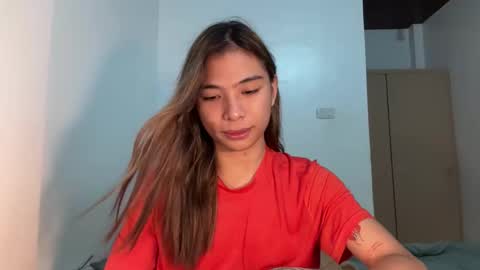 Snapshot of foeheart chatting on 02/18/26, 11:11 Foe online show from 02/18/26, 11:11