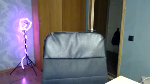 Snapshot of fofhcf chatting on 02/20/25, 01:03 Molli Ready for any play with you. Hottest show in pvt Help a student earn big tokens online show from 02/20/25, 01:03